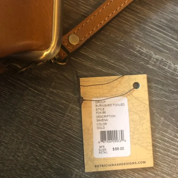 Patricia Nash Savena Leather Wristlet in Gold - Picture 4 of 7